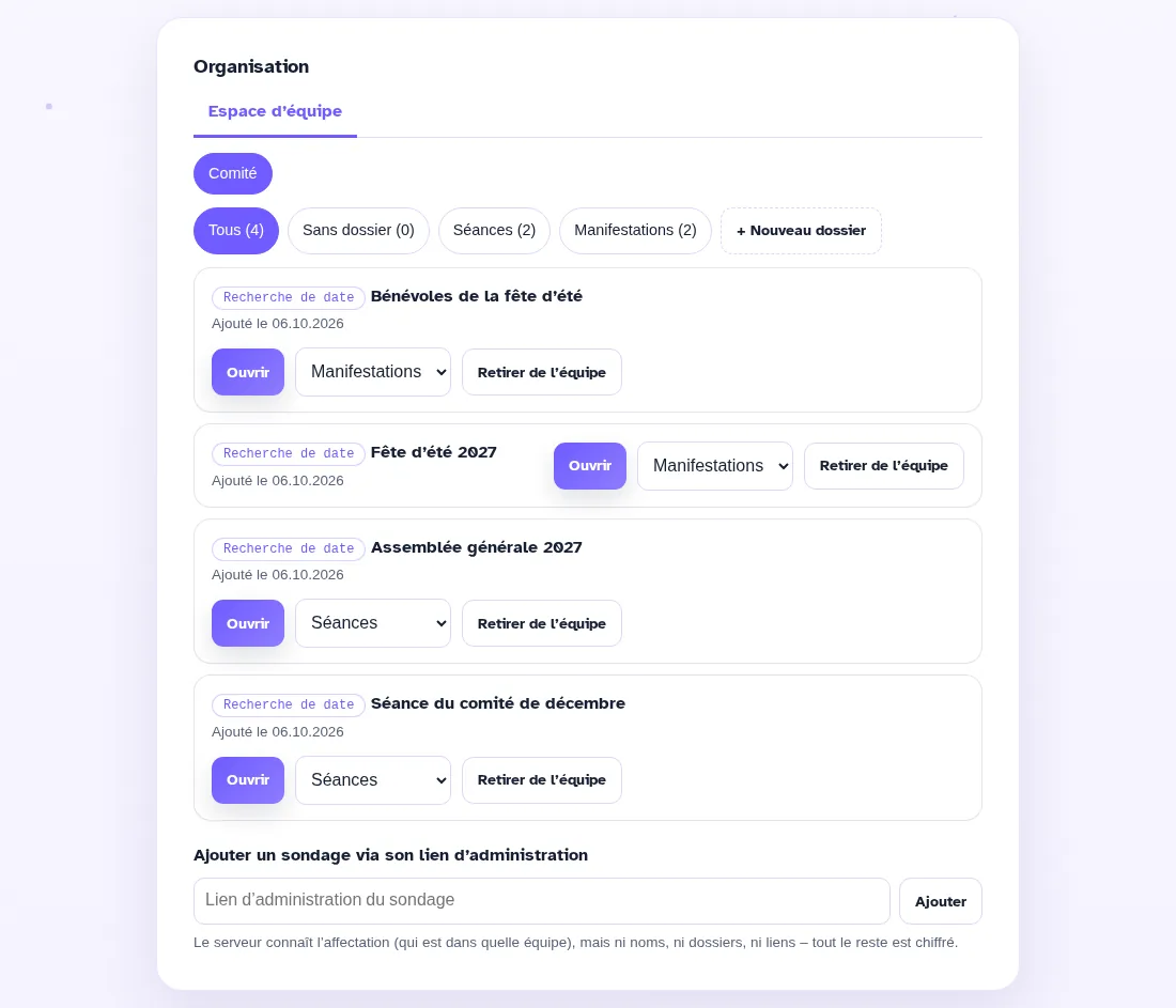 Espace d'équipe avec dossiers et sondages enregistrés